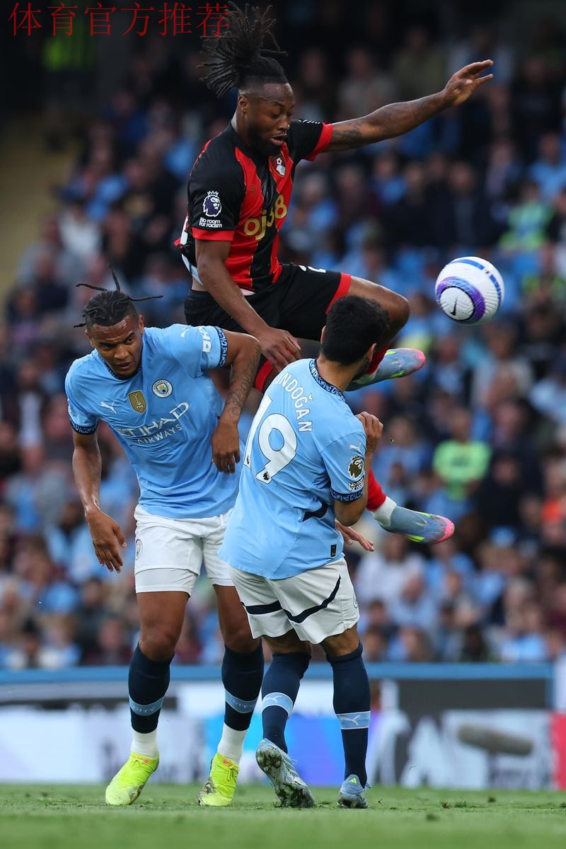 英超联赛曼联憾平伯恩茅斯,放大10倍后看细节,原因清晰可见 英超联赛曼联憾平伯恩茅斯,放大10倍后看细节,原因清晰可见